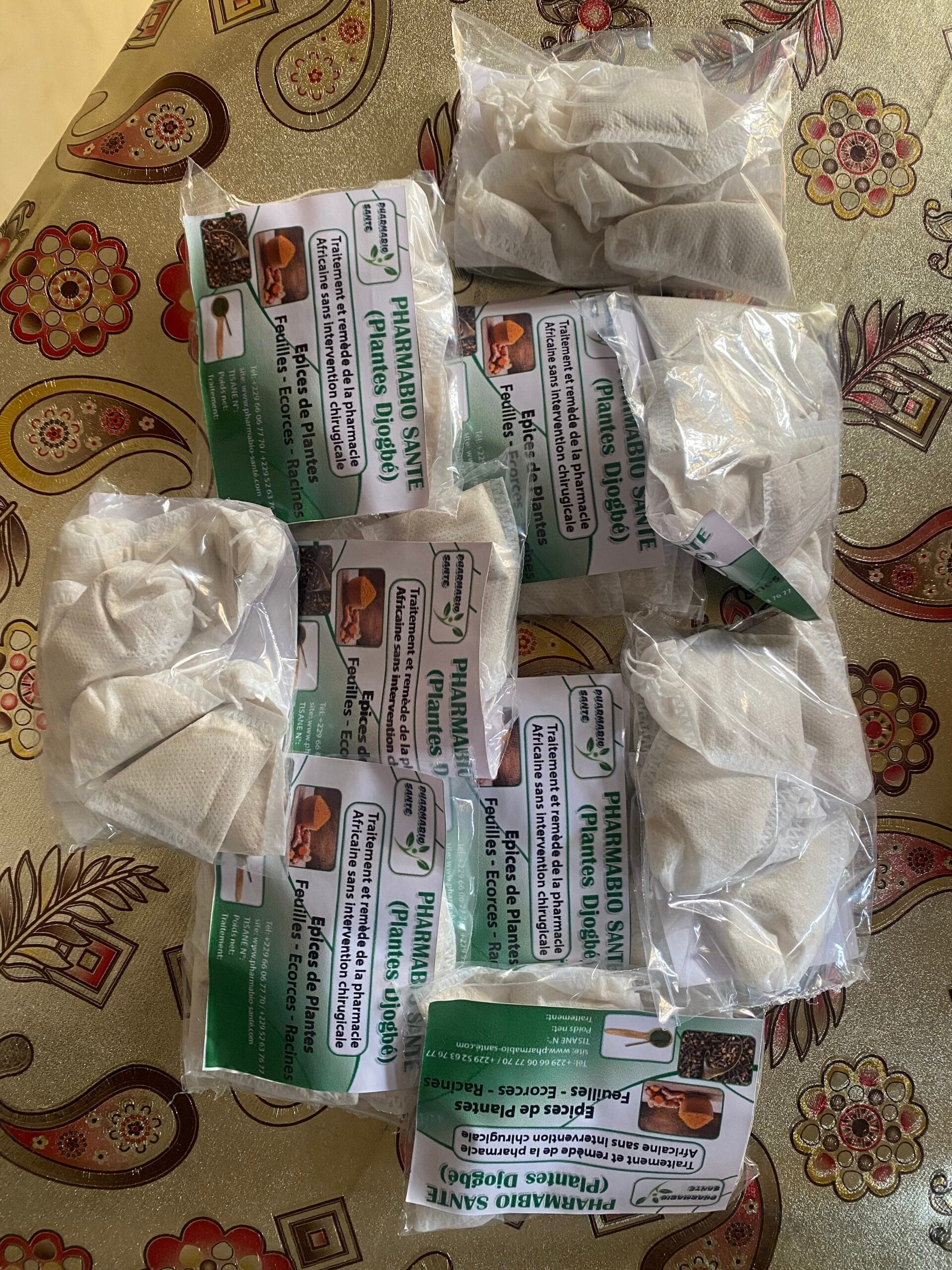 Tisane Hormonale pour l’Équilibre Féminin